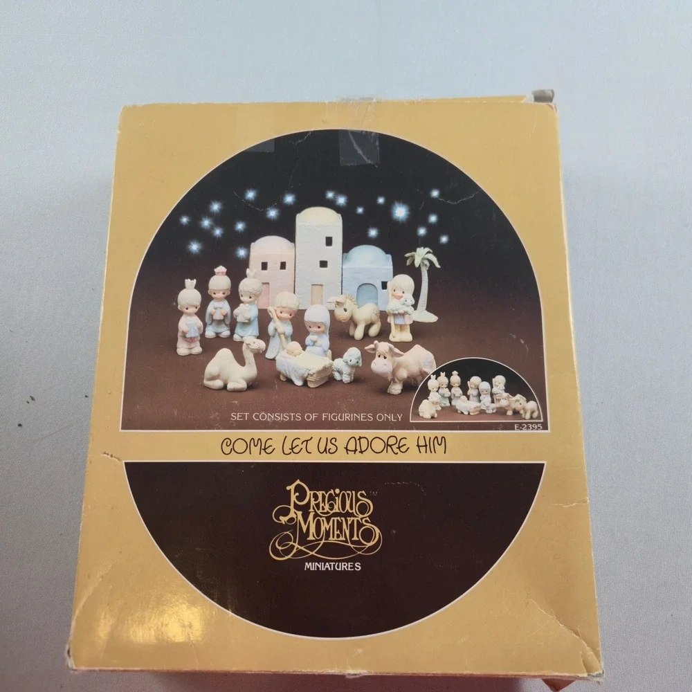 Precious‎ Moments Nativity Miniature Set Come Let Us Adore Him 1982 Boxed